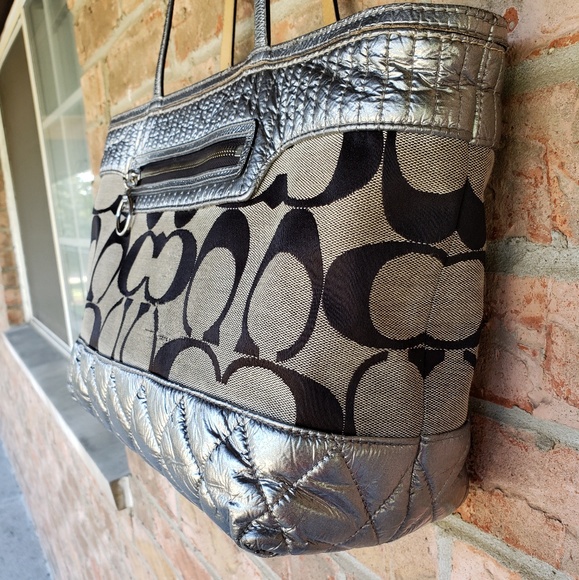 Coach Poppy signature handbag - Picture 3 of 8